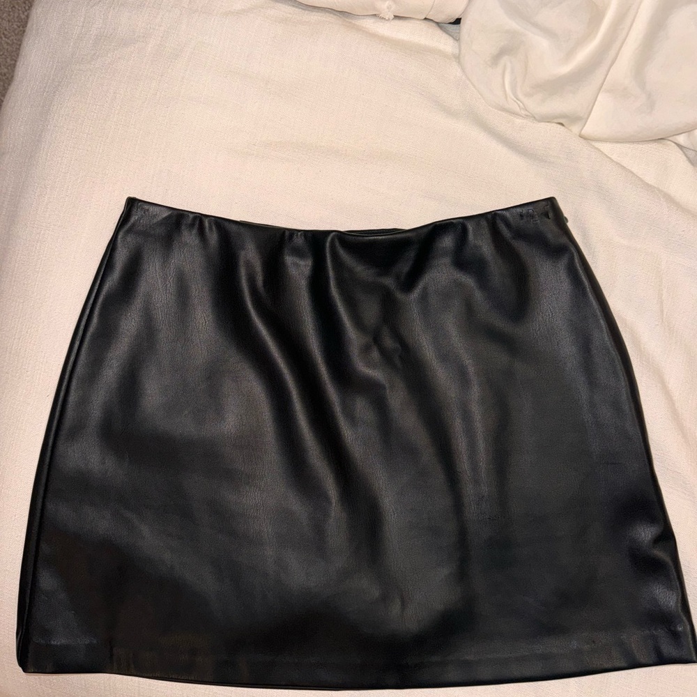 Abercrombie & Fitch Black Leather Skort